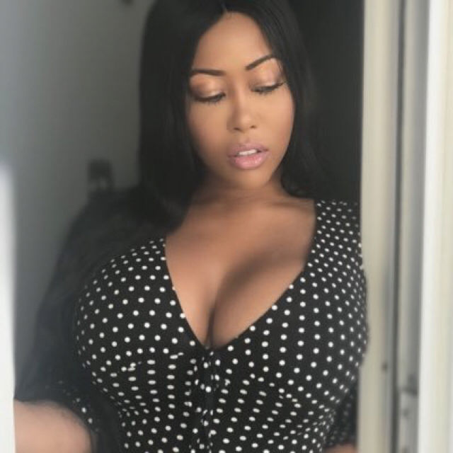 Moriah Mills Pics